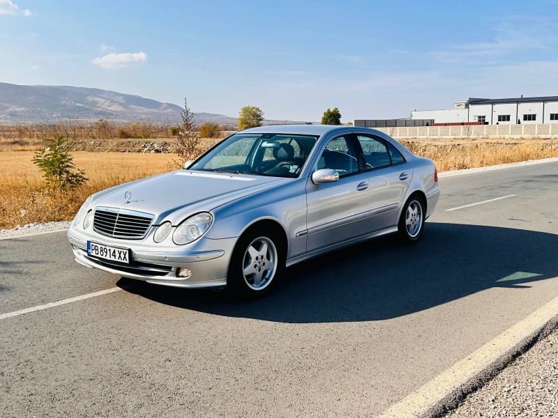 Mercedes-Benz E 320, снимка 5 - Автомобили и джипове - 47801103