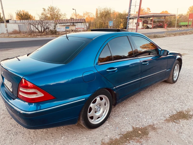 Mercedes-Benz C 320, снимка 3 - Автомобили и джипове - 47803064