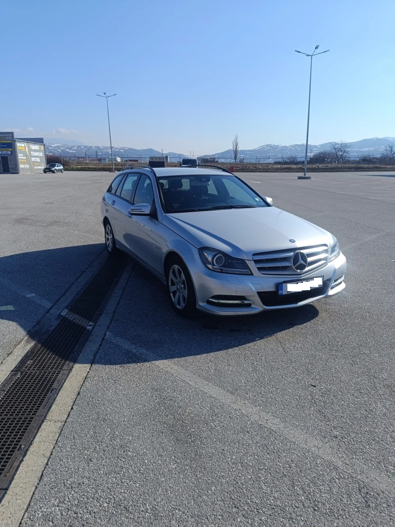 Mercedes-Benz C 220 2.2, снимка 5 - Автомобили и джипове - 49224430