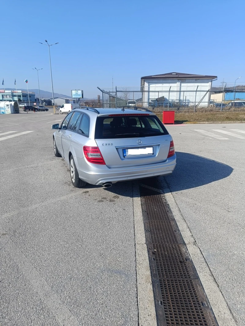 Mercedes-Benz C 220 2.2, снимка 6 - Автомобили и джипове - 49224430