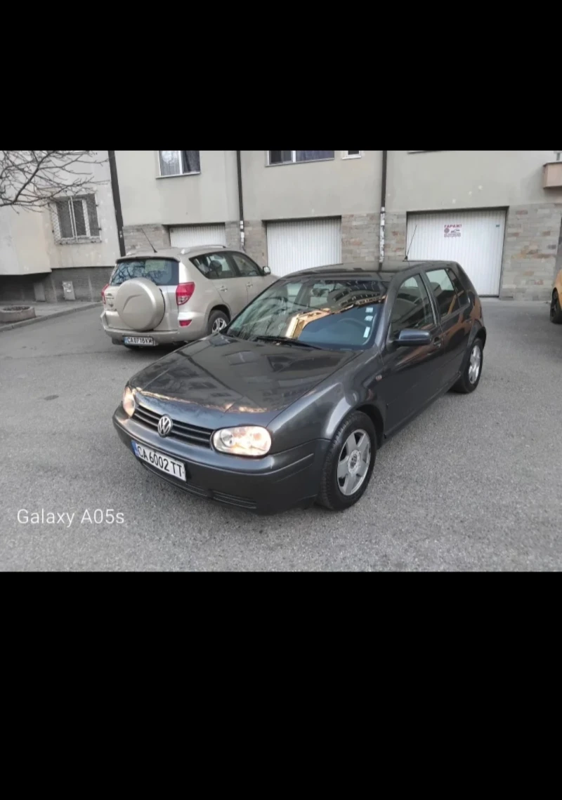 VW Golf 1.6 SR, снимка 2 - Автомобили и джипове - 49546987