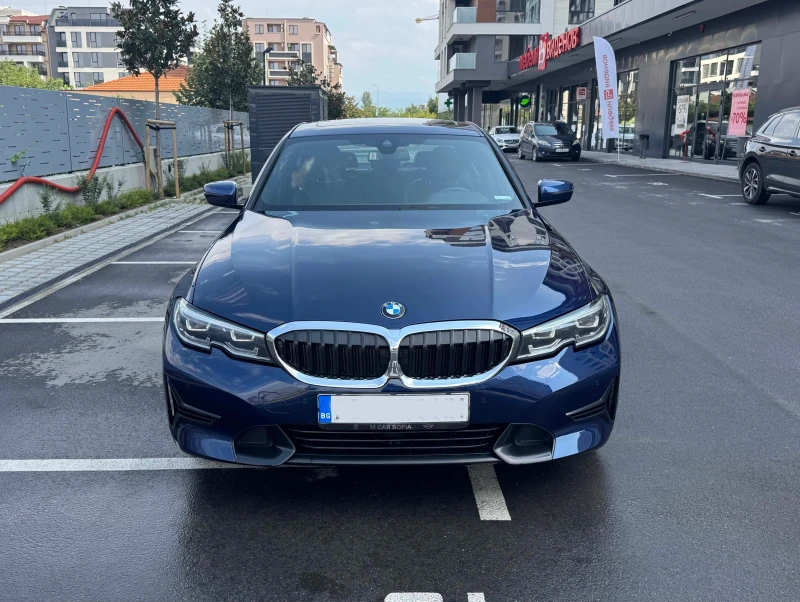 BMW 330 ЗИМНИ ГУМИ/ ПОДГРЕВ/ xDrive/Virtual Cockpit/Sport 