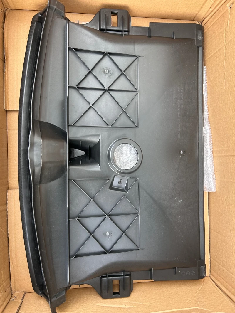 Tesla Model 3 Предна броня , снимка 6 - Автомобили и джипове - 52366315