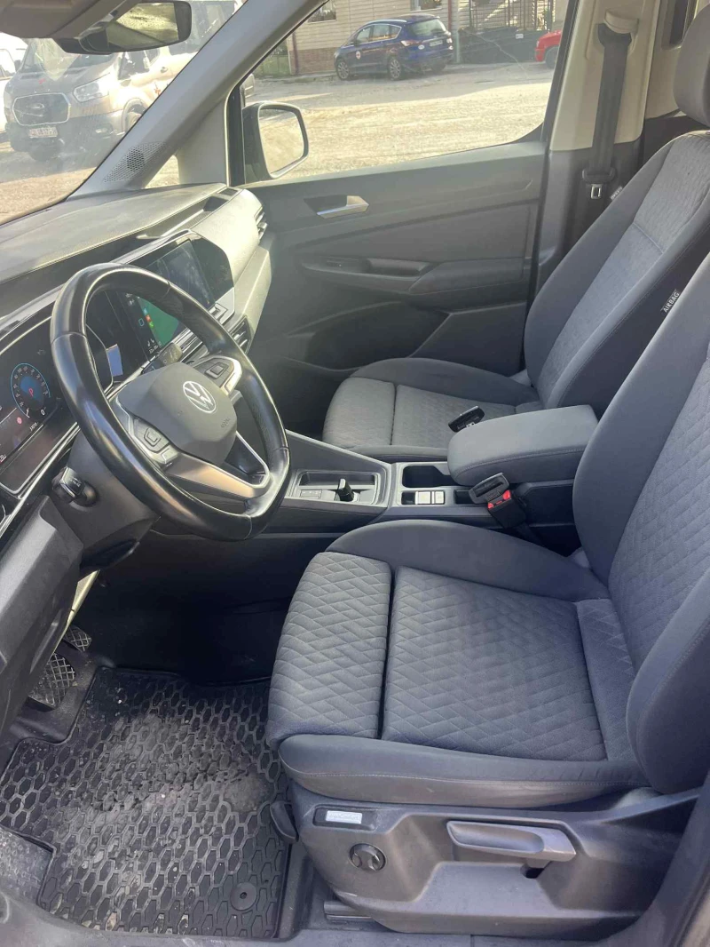 VW Caddy, снимка 8 - Автомобили и джипове - 53020825