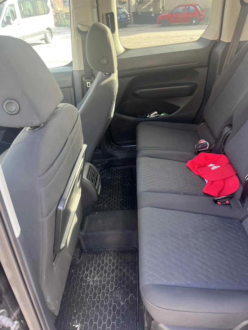 VW Caddy, снимка 7 - Автомобили и джипове - 53020825