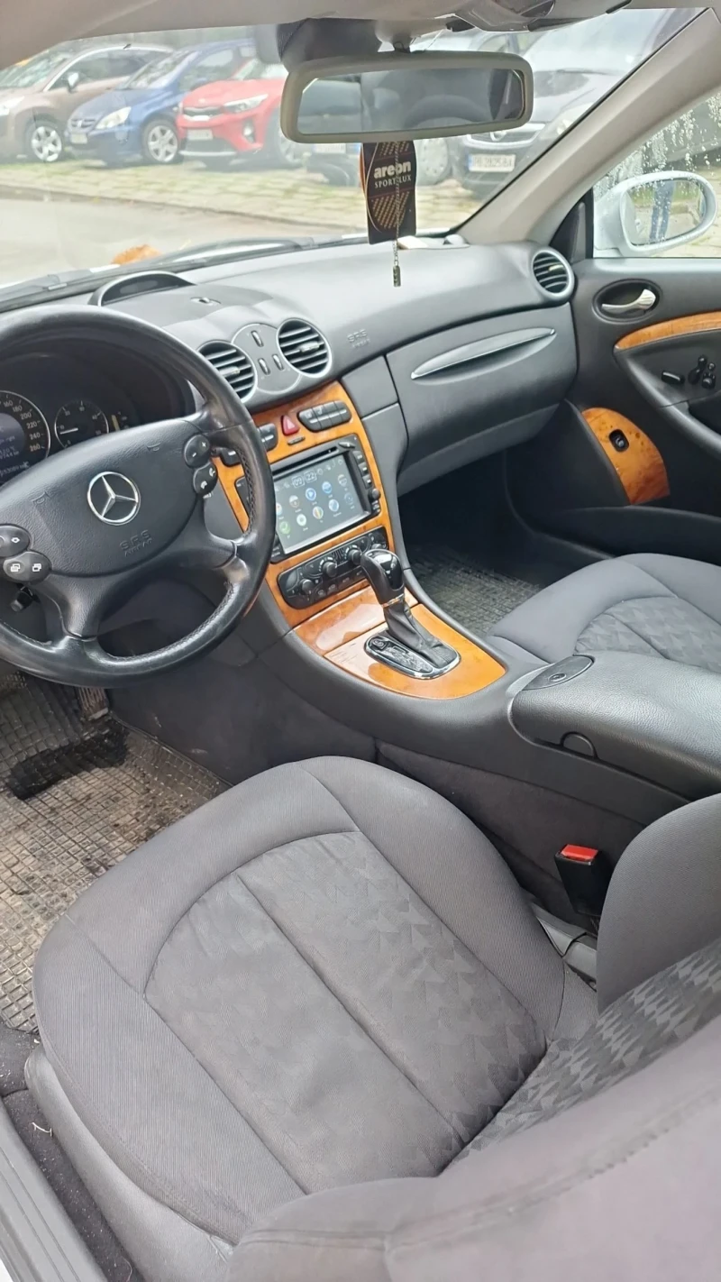 Mercedes-Benz CLK, снимка 5 - Автомобили и джипове - 52339614