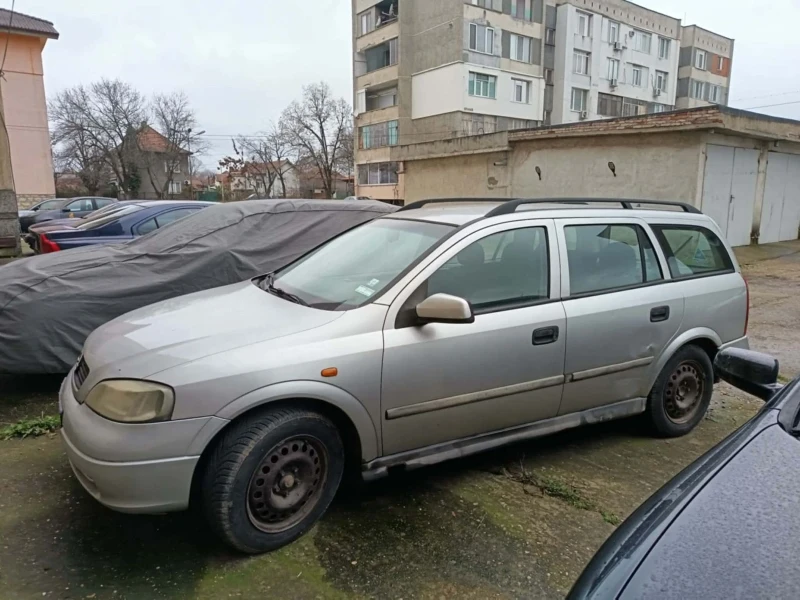 Opel Astra, снимка 2 - Автомобили и джипове - 52893909