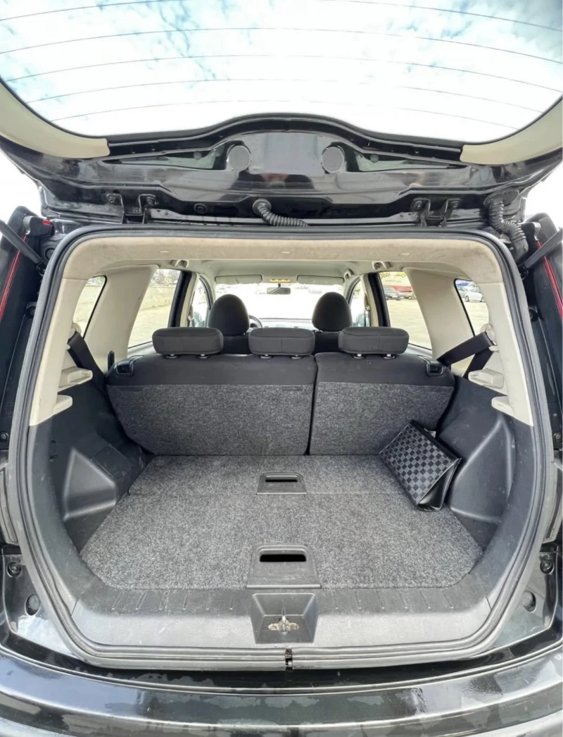 Nissan Note, снимка 8 - Автомобили и джипове - 53038019