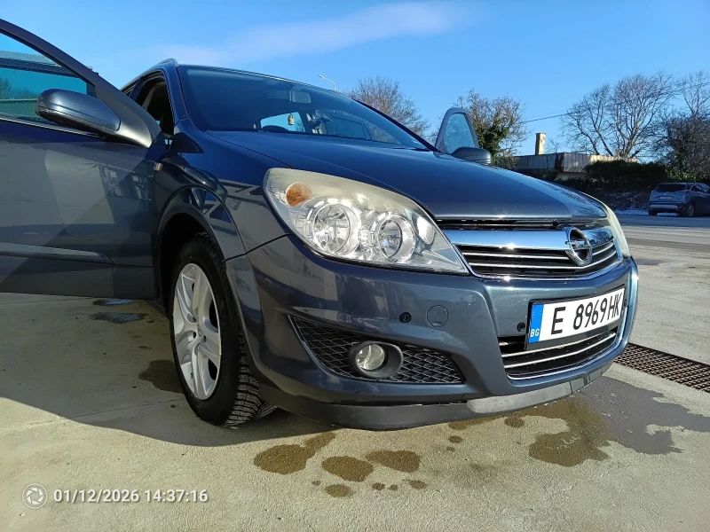 Opel Astra 1, 7 CDTI , снимка 3 - Автомобили и джипове - 53177956