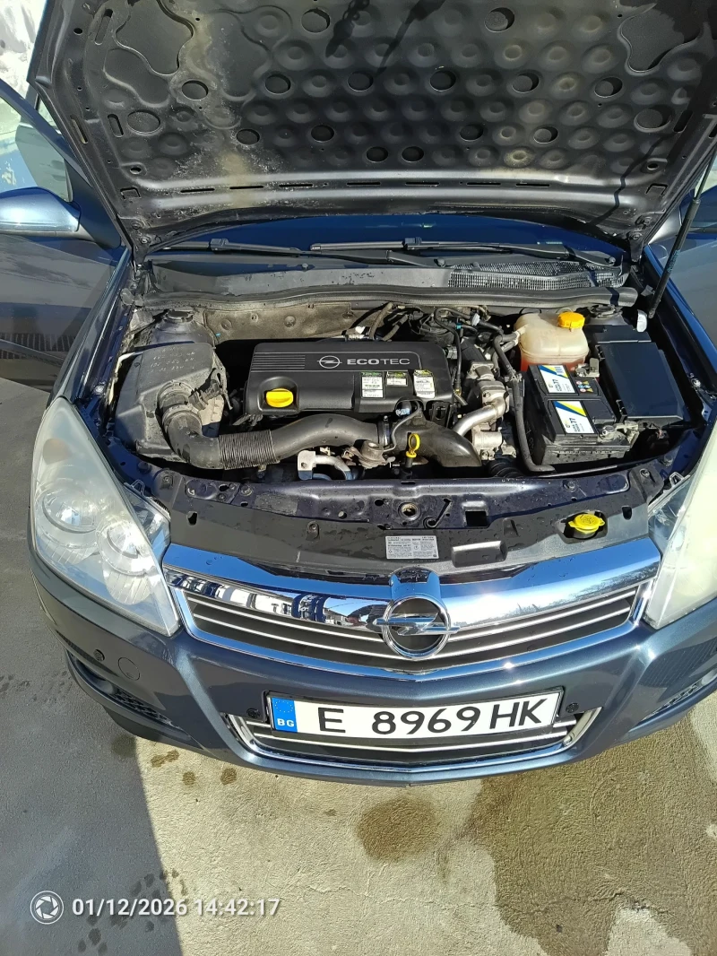 Opel Astra 1, 7 CDTI , снимка 7 - Автомобили и джипове - 53177956