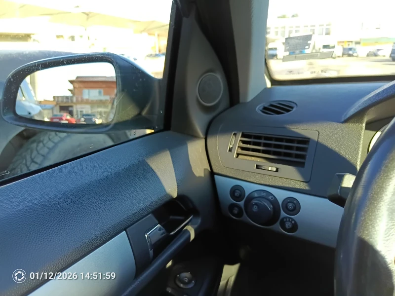 Opel Astra 1, 7 CDTI , снимка 15 - Автомобили и джипове - 53177956