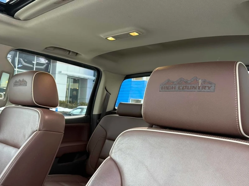 Chevrolet Silverado * High Country * CARFAX * БЕЗ ПЪРВОНАЧАЛНА ВНОСКА, снимка 15 - Автомобили и джипове - 53223758