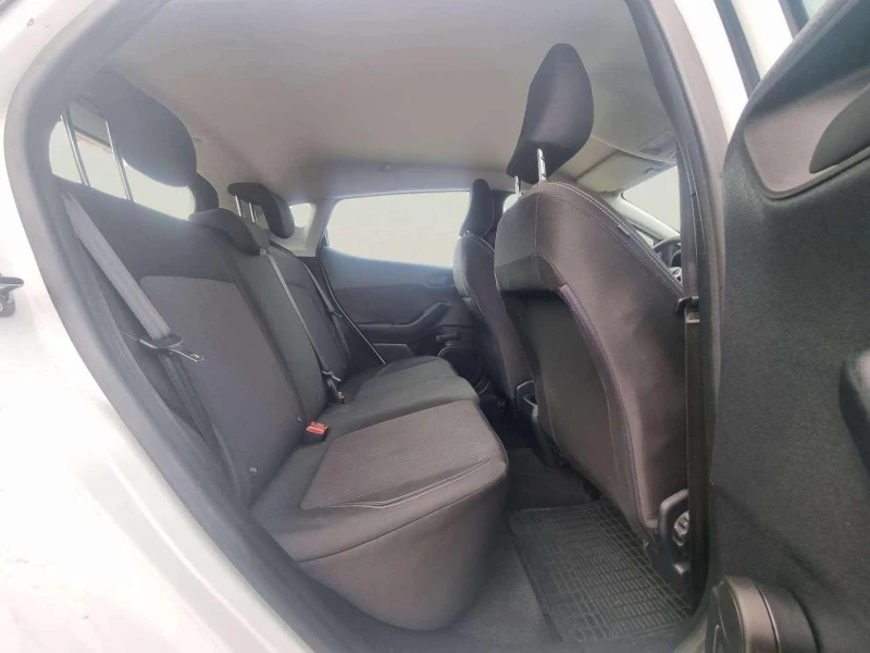 Ford Fiesta 1.1 L, снимка 13 - Автомобили и джипове - 53506047