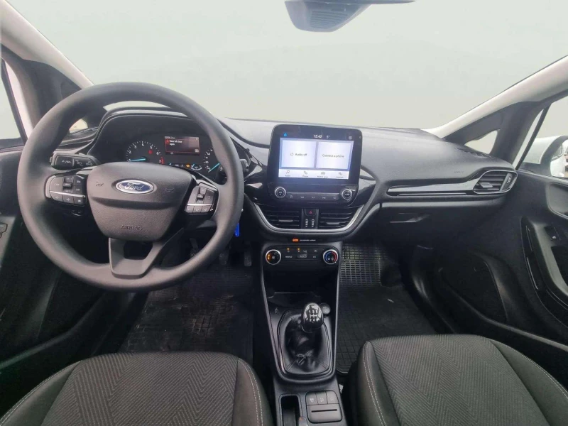 Ford Fiesta 1.1 L, снимка 11 - Автомобили и джипове - 53506047