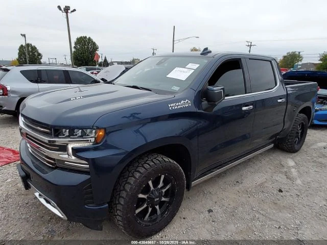 Chevrolet Silverado ПОДГРЕВ* КАМЕРА* КЕЙЛЕС* LANE* ASSIST - изображение 2