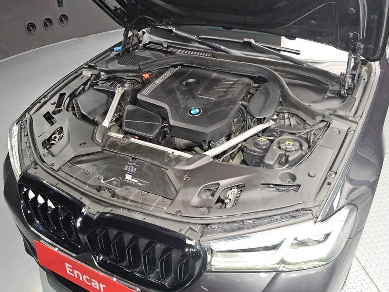 BMW 520 520I M Sports, снимка 17 - Автомобили и джипове - 55500688