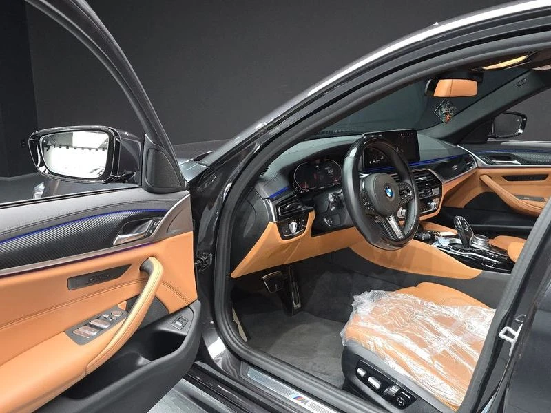 BMW 520 520I M Sports, снимка 6 - Автомобили и джипове - 55500688
