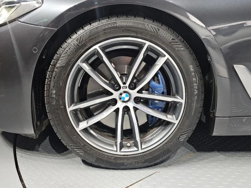 BMW 520 520I M Sports, снимка 5 - Автомобили и джипове - 55500688
