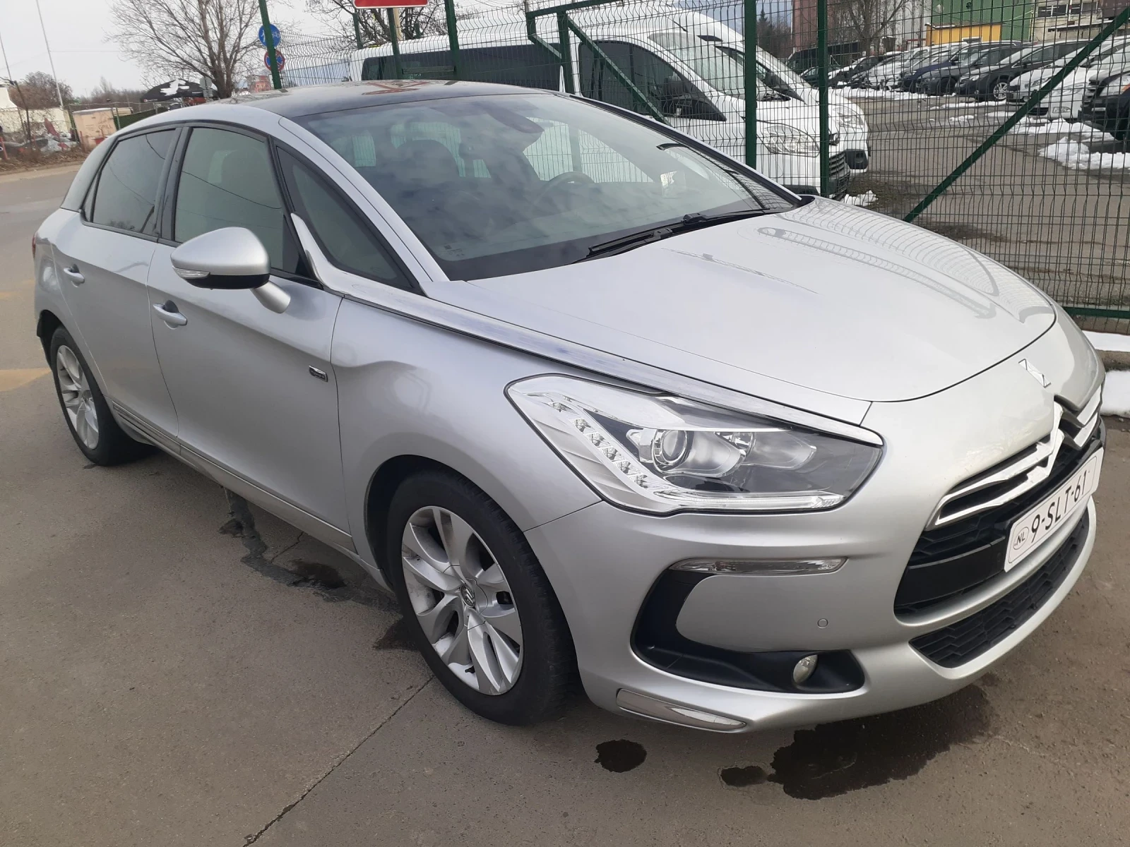 Citroen DS5 2.0 автоматик  4x4  панорама  хибрид  - изображение 3