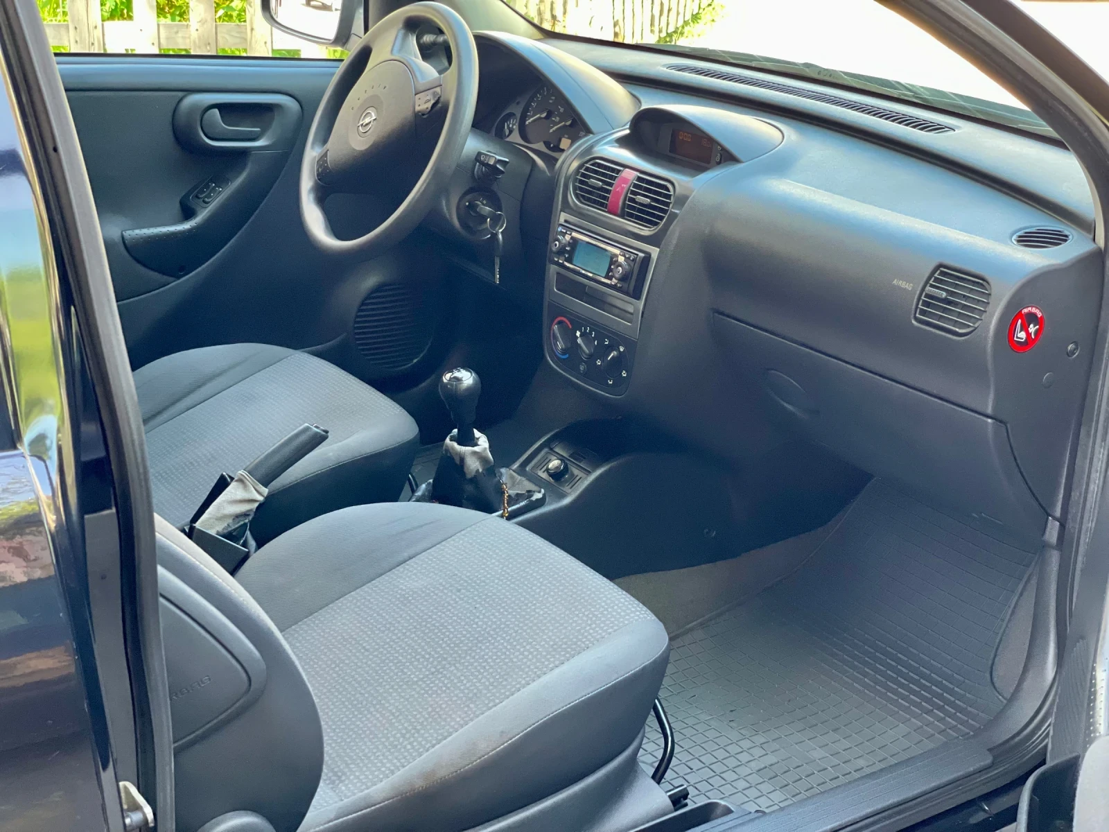 Opel Corsa 1.0i - изображение 5