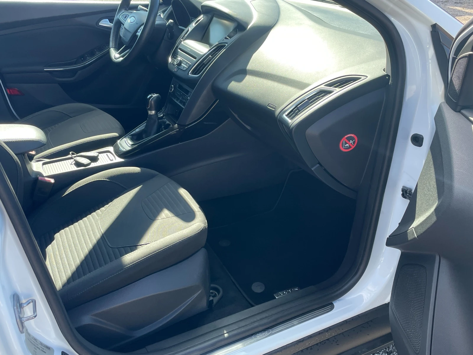 Ford Focus  = = =  | Mobile.bg   15