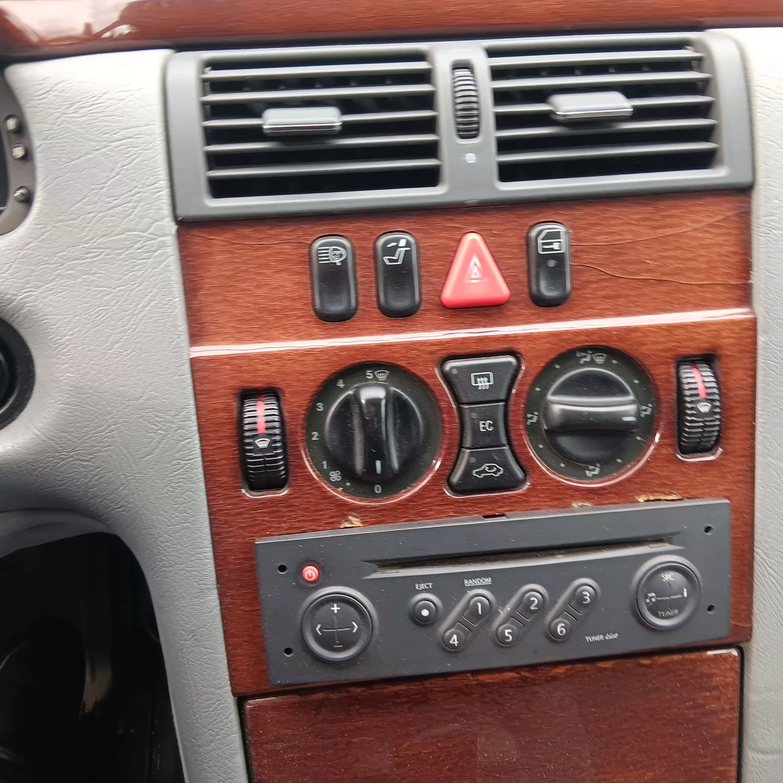 Mercedes-Benz E 300 | Mobile.bg   4