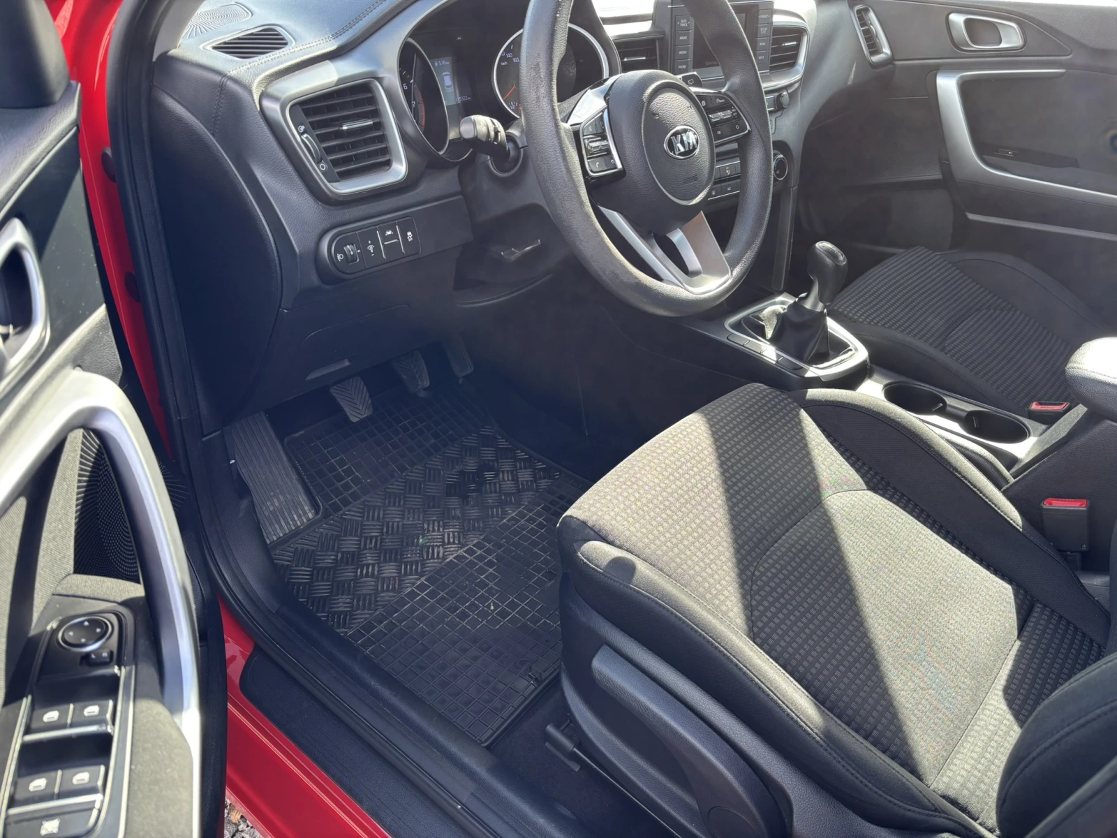 Kia Ceed 1.4 100 hp - изображение 7