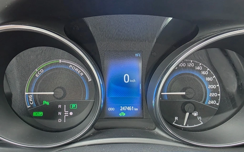 Toyota Auris  - изображение 3