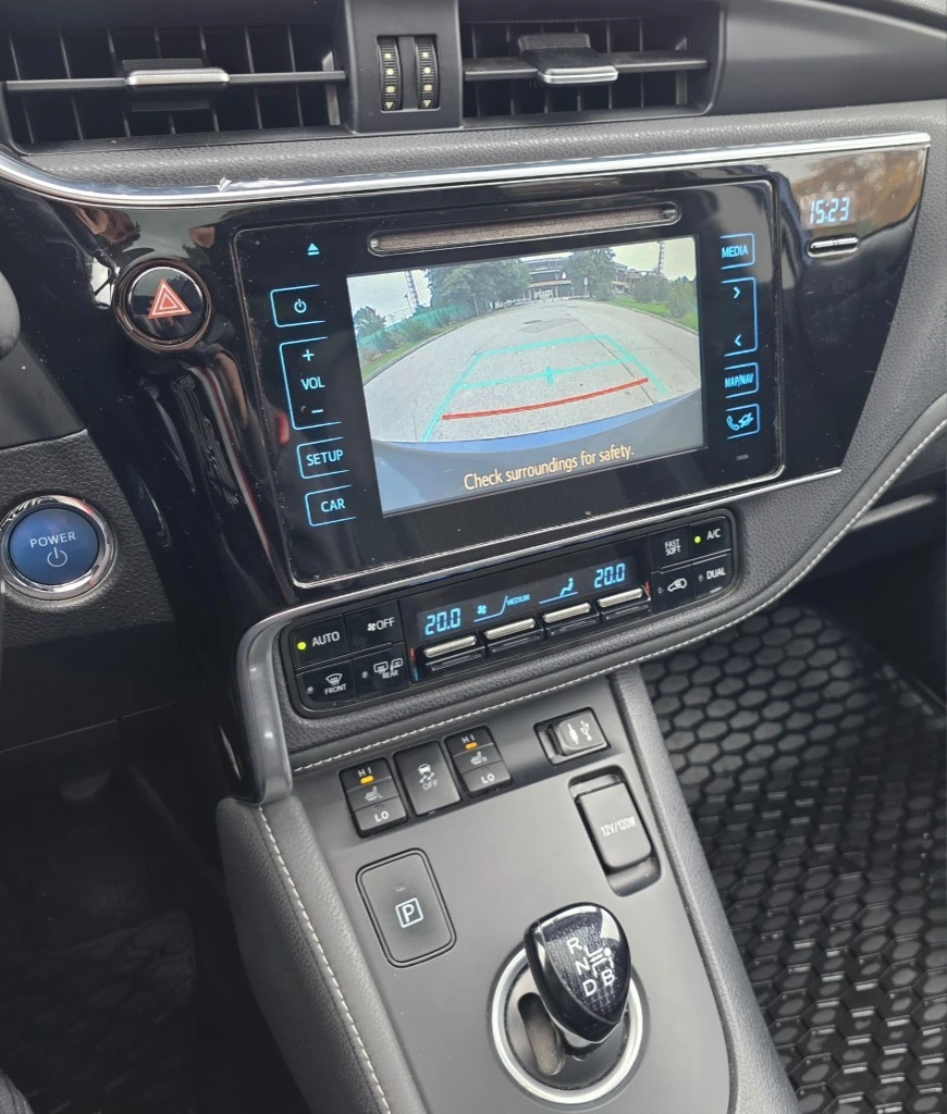 Toyota Auris  - изображение 4