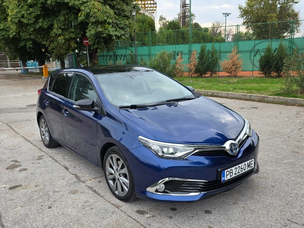 Toyota Auris  - изображение 8