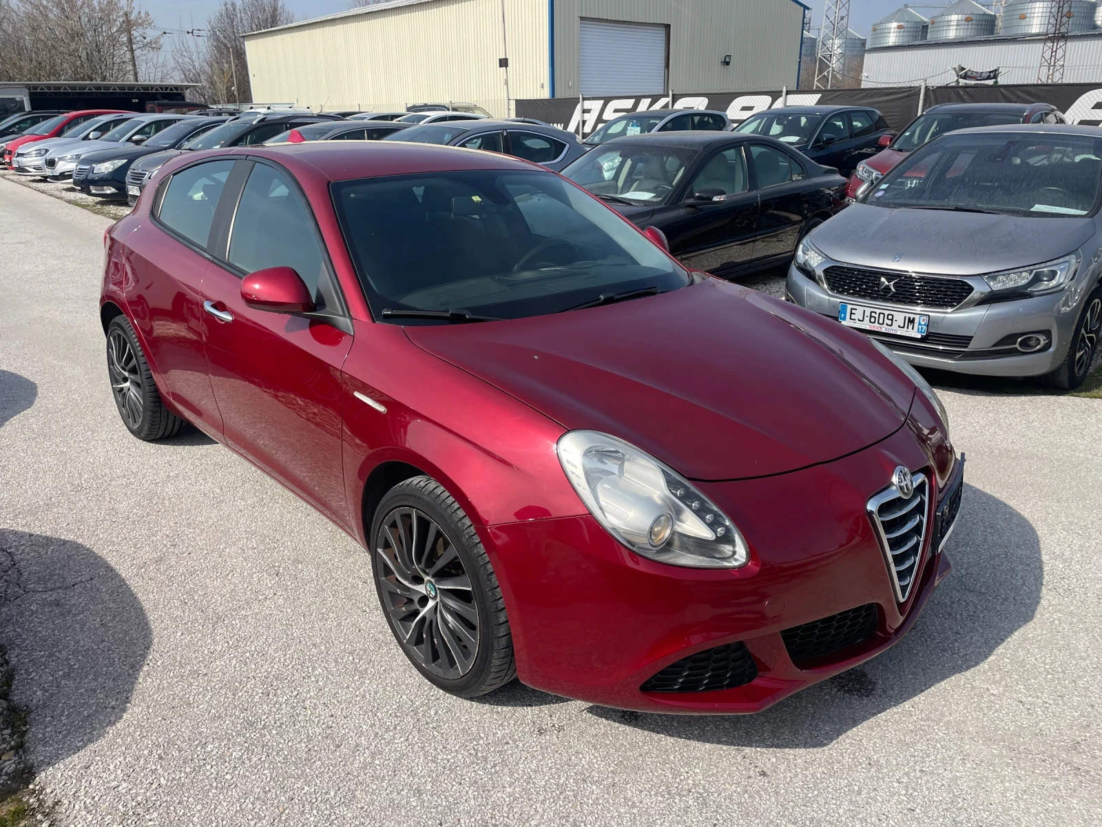 Alfa Romeo Giulietta 1.6 JTDm Top, снимка 3 - Автомобили и джипове - 53708235