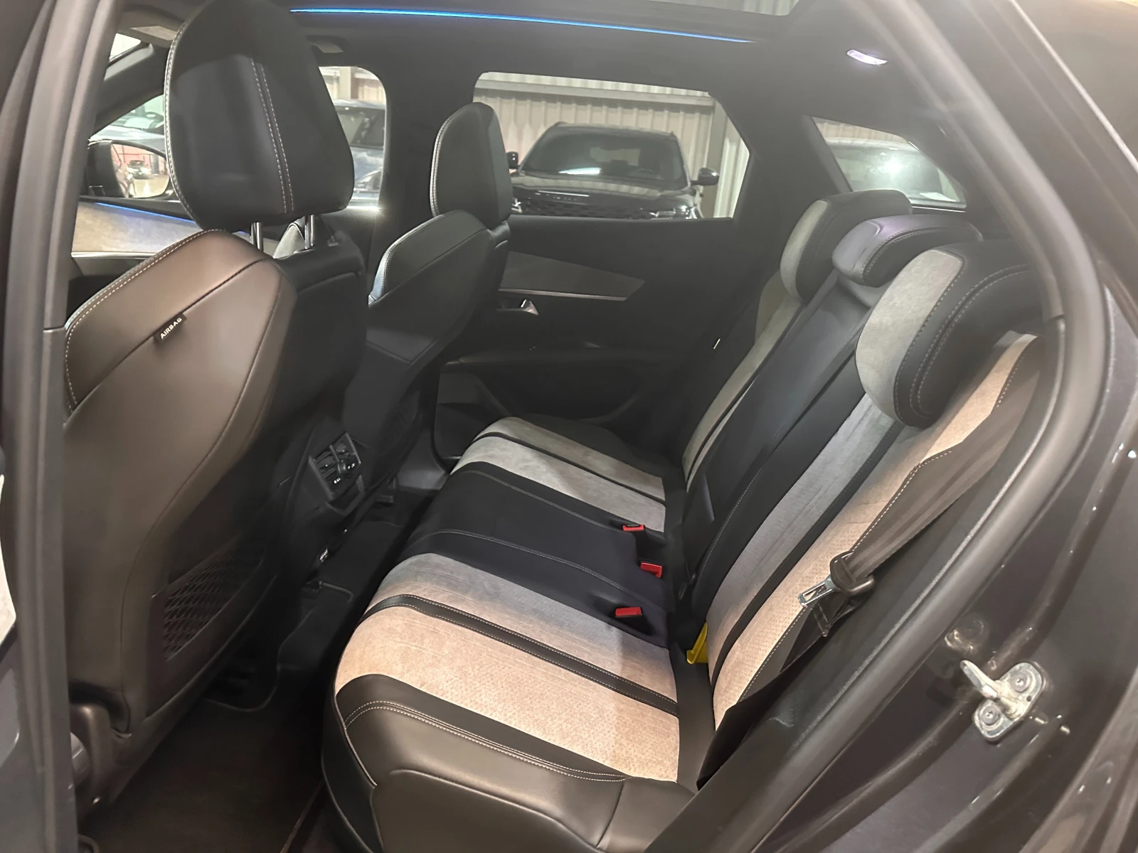 Peugeot 3008 GT, снимка 8 - Автомобили и джипове - 53767179