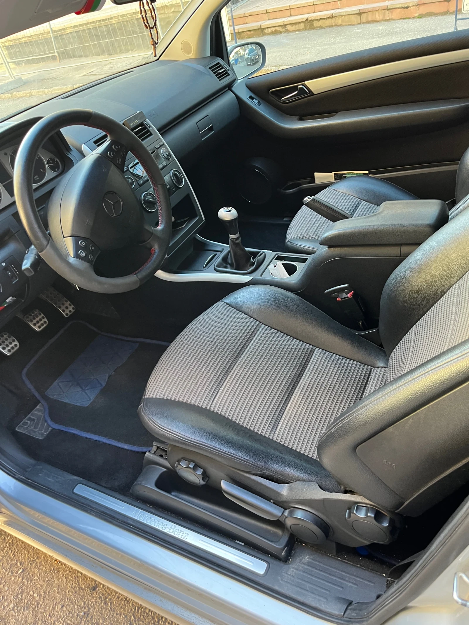 Mercedes-Benz A 160, снимка 4 - Автомобили и джипове - 54058723