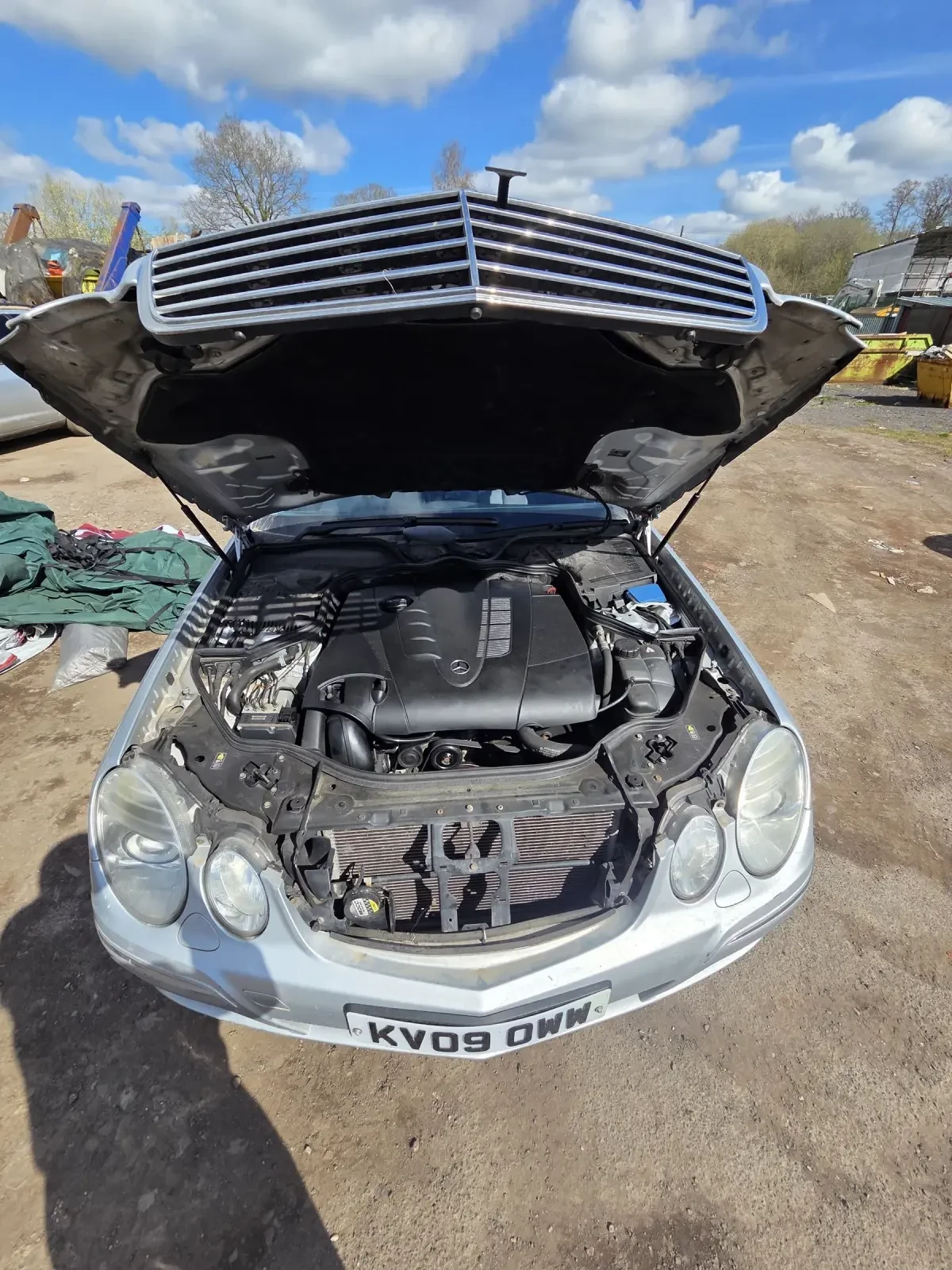 Mercedes-Benz E 220, снимка 8 - Автомобили и джипове - 54231100