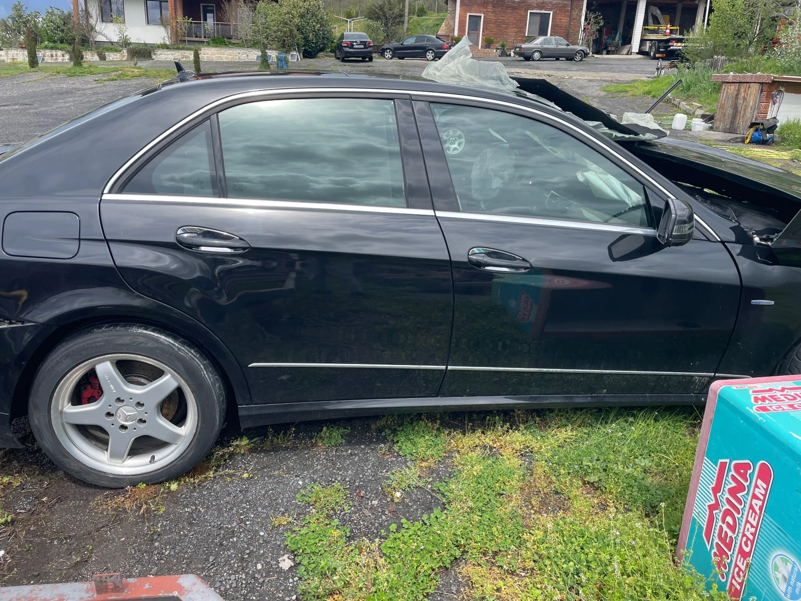 Mercedes-Benz E 350 Cdi, снимка 3 - Автомобили и джипове - 54306117