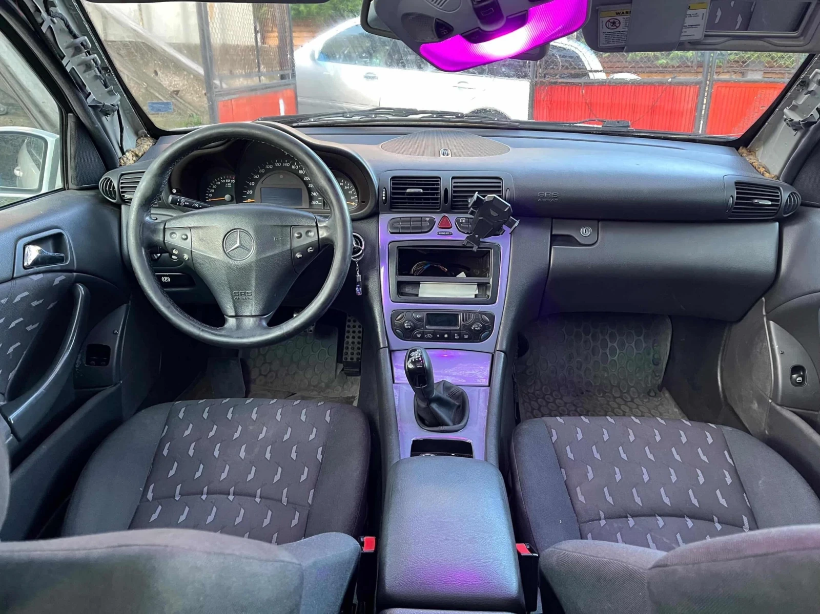 Mercedes-Benz C 180 2.0 129 lpg, снимка 6 - Автомобили и джипове - 54510869