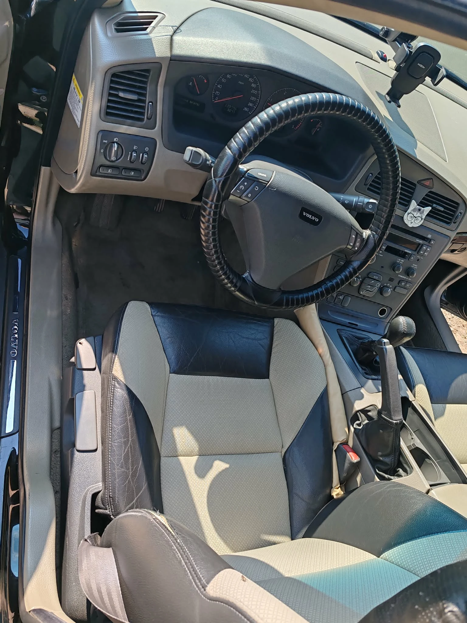 Volvo S60 2.4д5, снимка 2 - Автомобили и джипове - 54691923