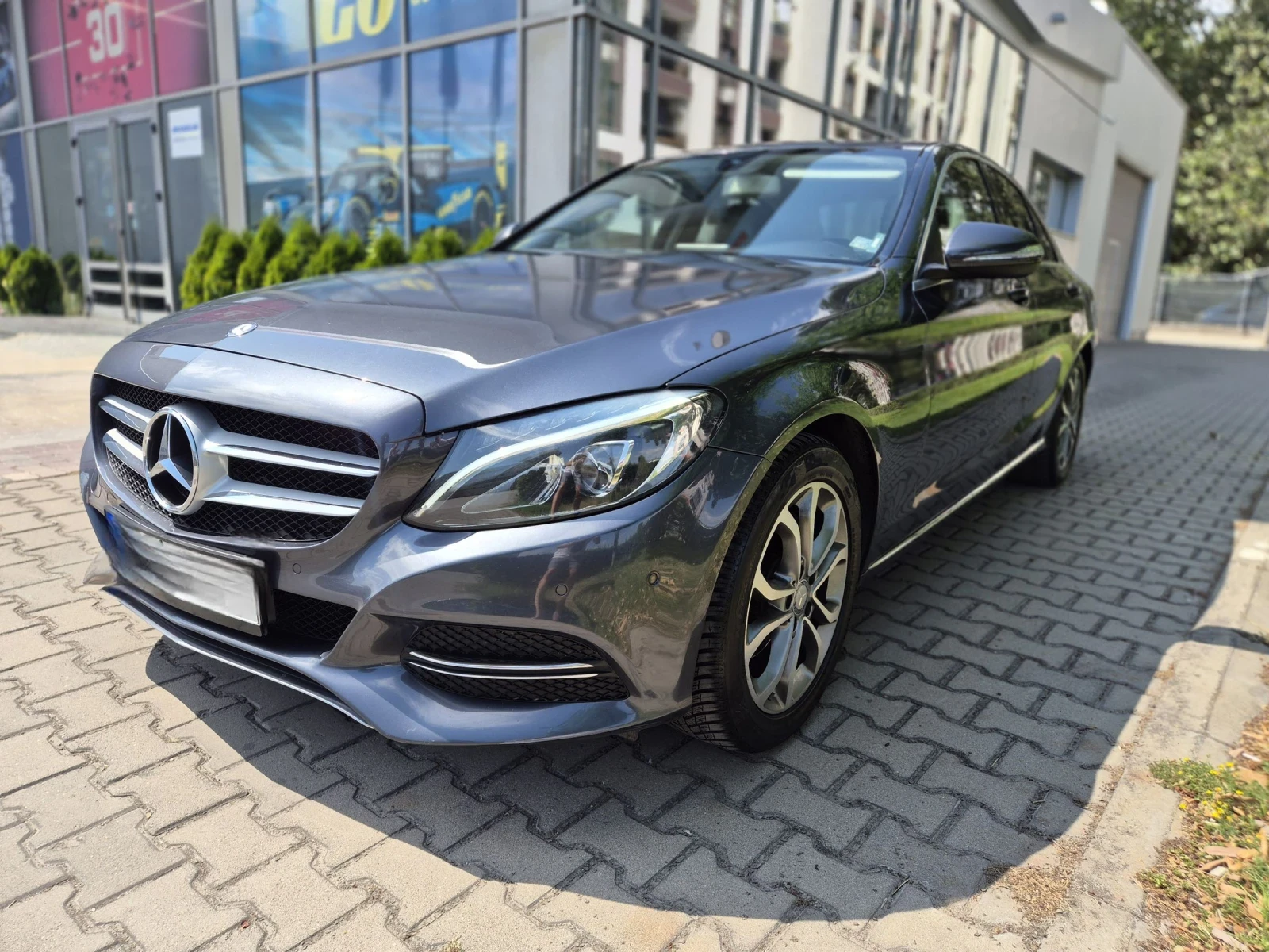Mercedes-Benz C 220 2.2 CDI - 170 кс /Avantgarde/Ful Кожа /Led, снимка 2 - Автомобили и джипове - 54837697