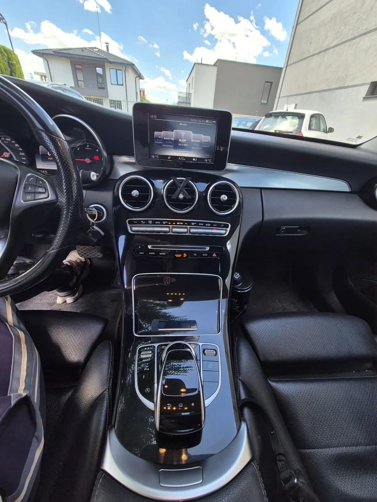 Mercedes-Benz C 220 2.2 CDI - 170 кс /Avantgarde/Full Кожа /Led, снимка 16 - Автомобили и джипове - 54837697