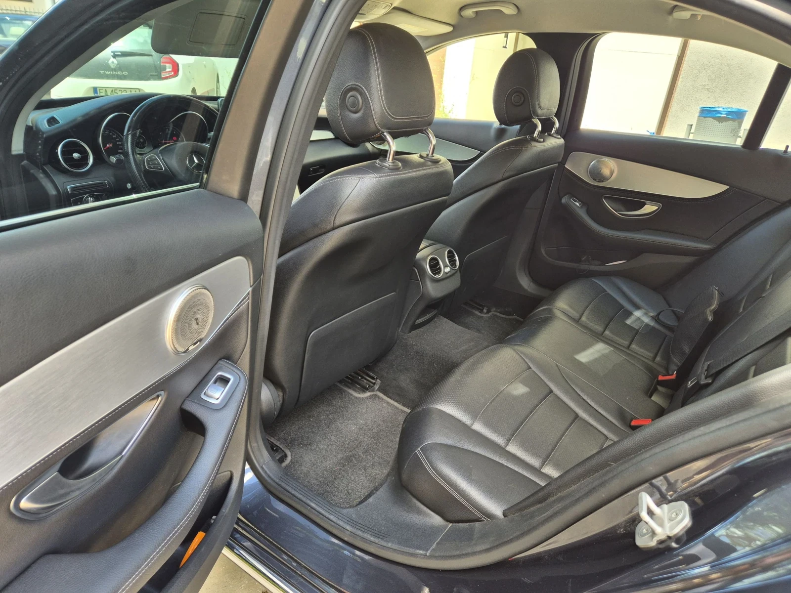 Mercedes-Benz C 220 2.2 CDI - 170 кс /Avantgarde/Full Кожа /Led, снимка 10 - Автомобили и джипове - 54837697