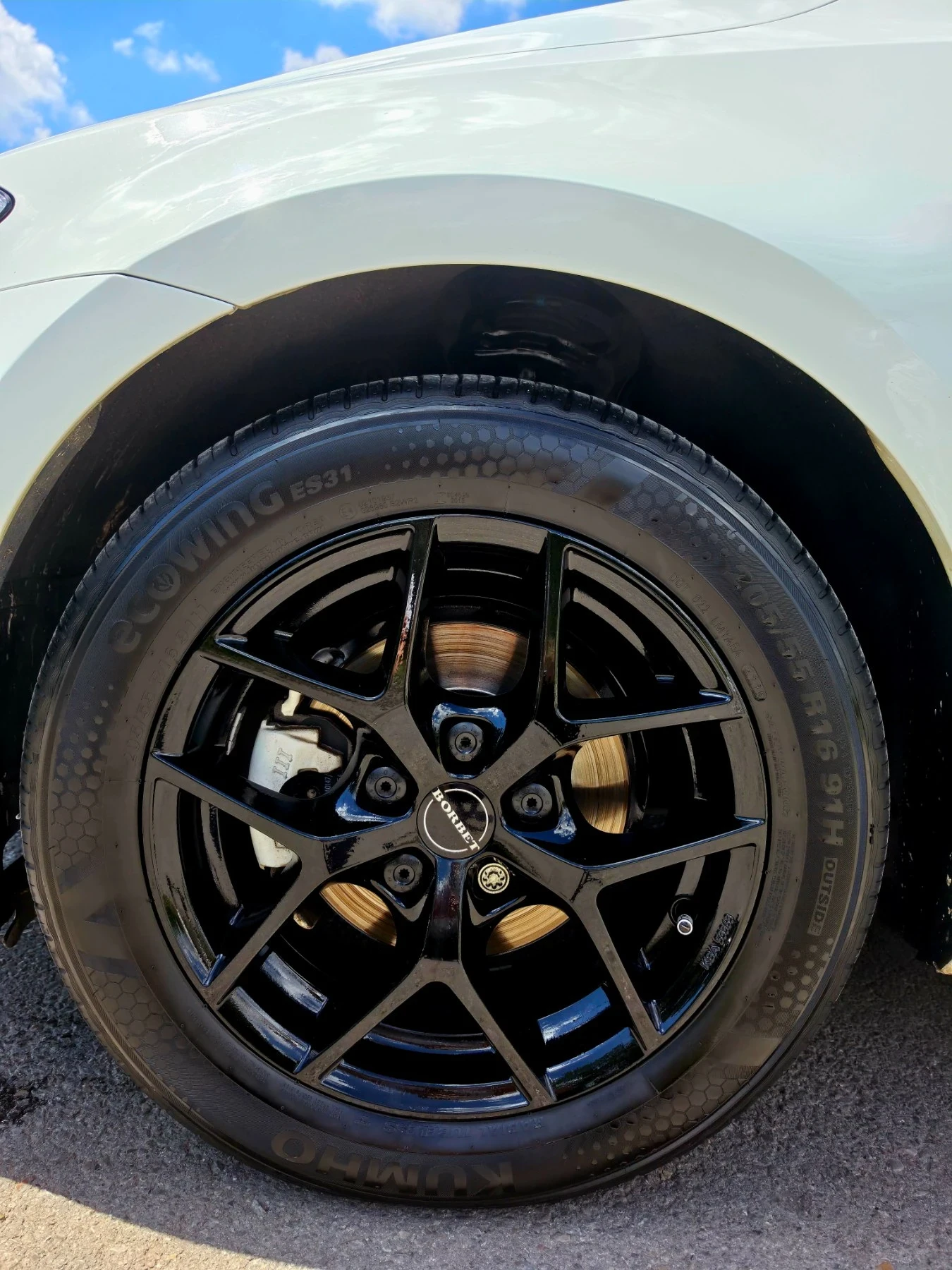VW Golf 1.6 TDI, снимка 4 - Автомобили и джипове - 55154353