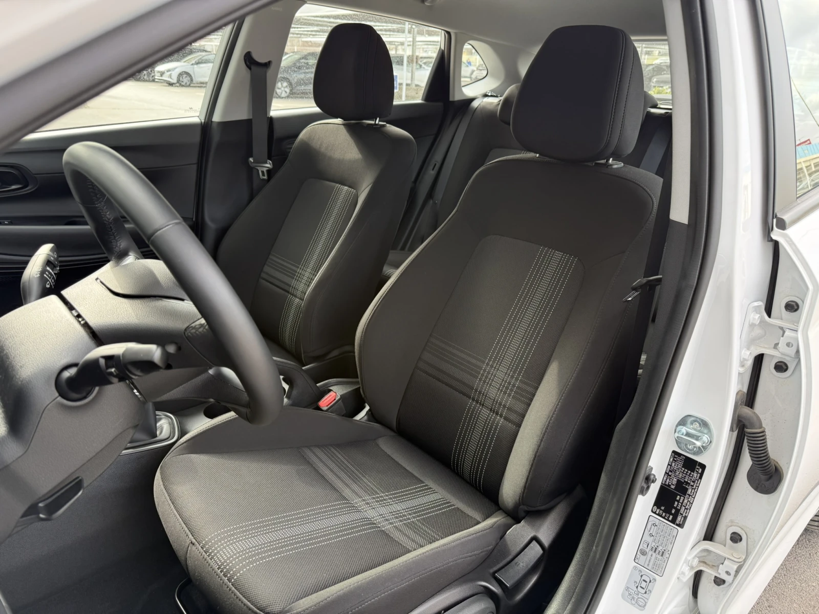 Hyundai I20 Business 1.2, снимка 15 - Автомобили и джипове - 55203038
