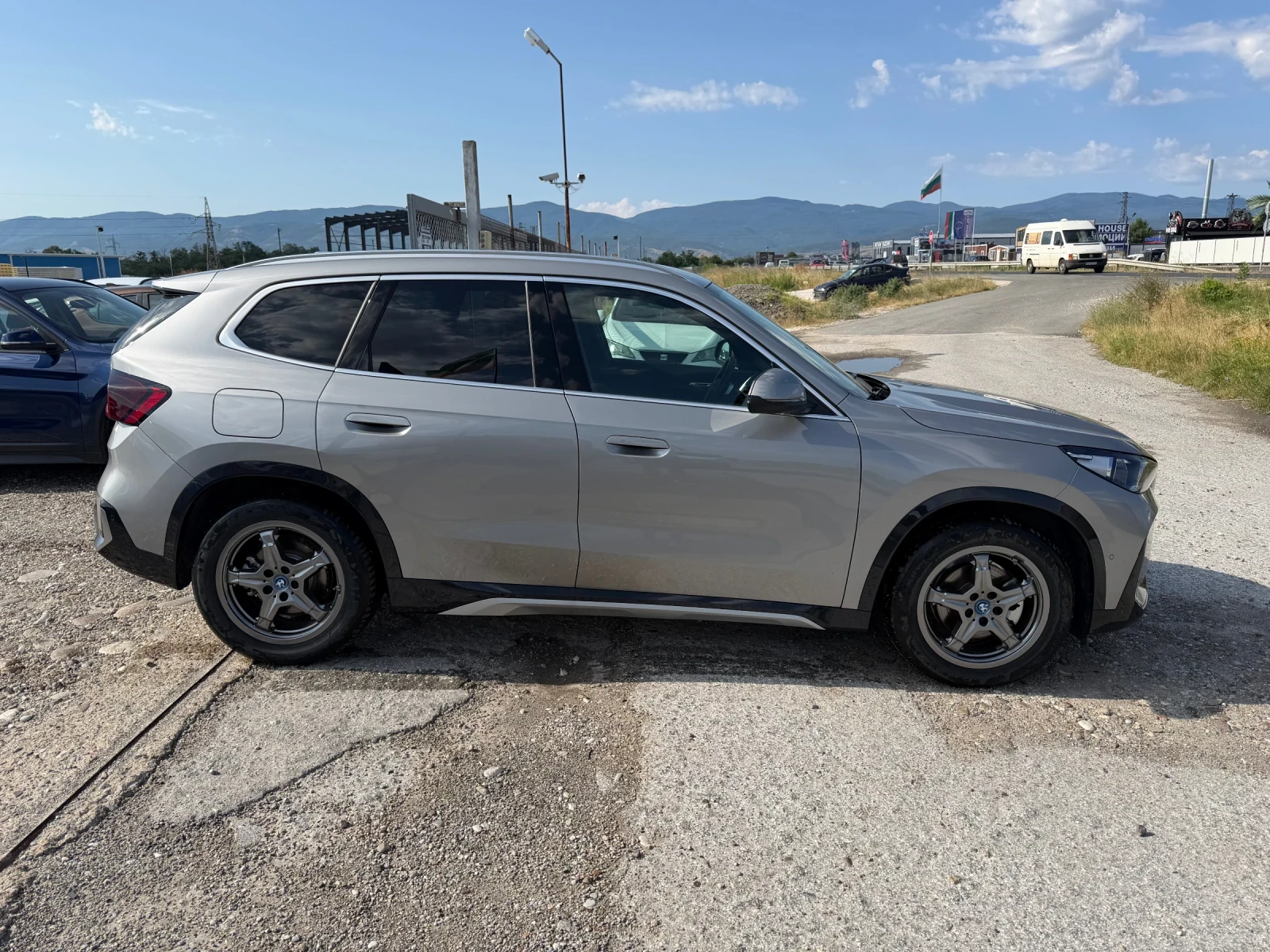 BMW iX1 eDrive20 xLine 15.000�� (���� ����) | Mobile.bg � ����������� 4