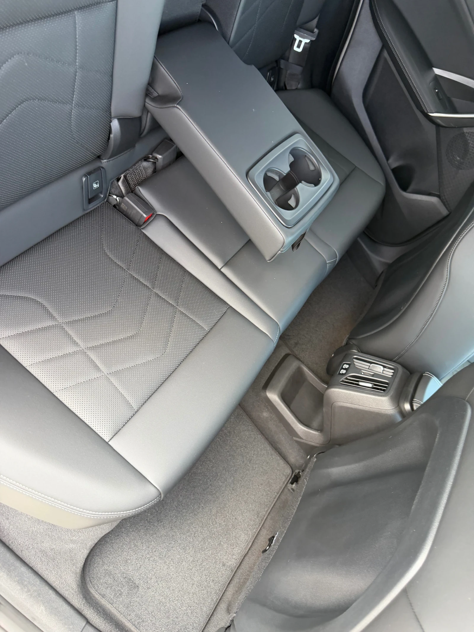 BMW iX1 eDrive20 xLine 15.000�� (���� ����) | Mobile.bg � ����������� 15