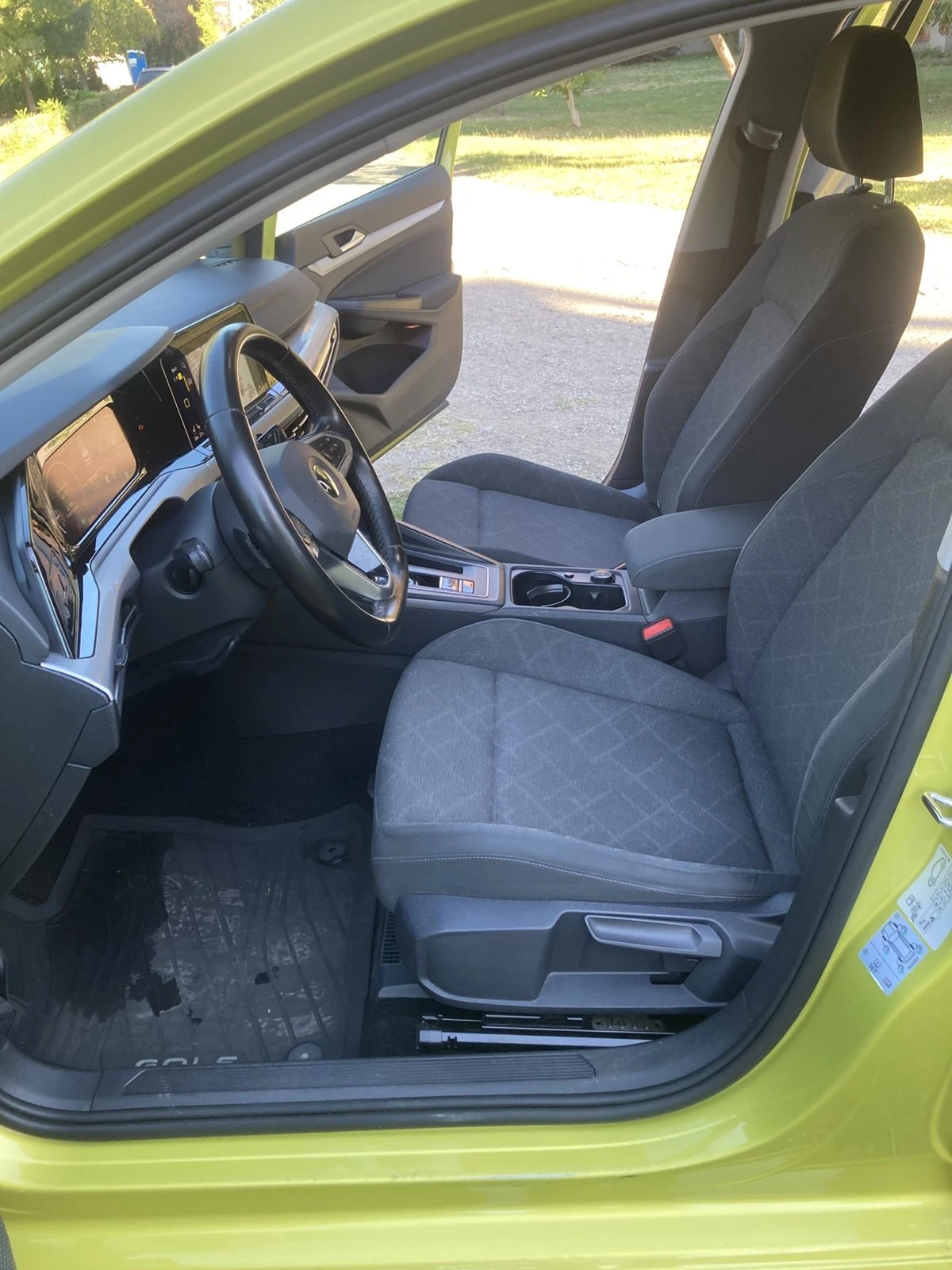 VW Golf 1.5TSI Автоматик , снимка 11 - Автомобили и джипове - 56207685