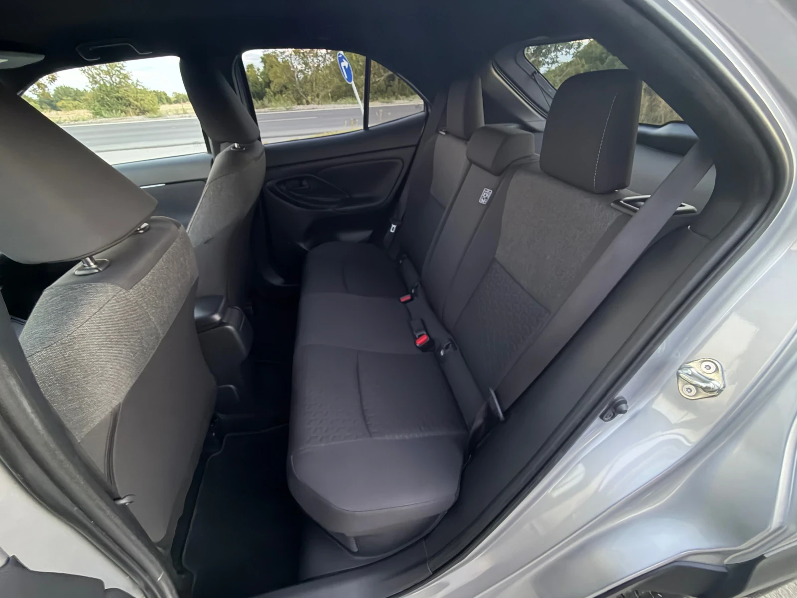 Toyota Yaris Cross HYBRID / 4X4 / ����6 / YOUTUBE / WAZE / ��������� | Mobile.bg � ����������� 14