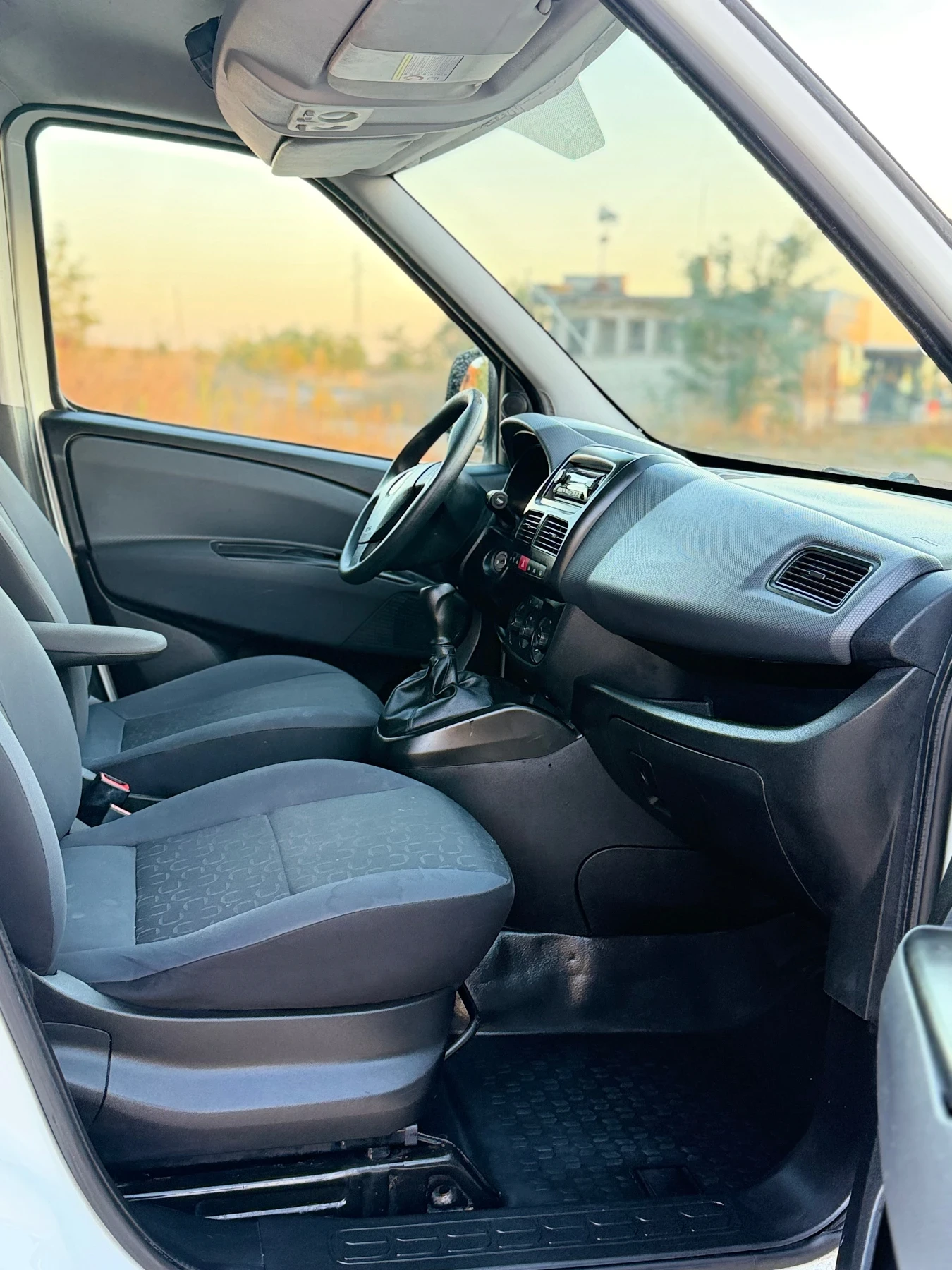 Fiat Doblo 1.3 multijet * 90 �.� | Mobile.bg � ����������� 9