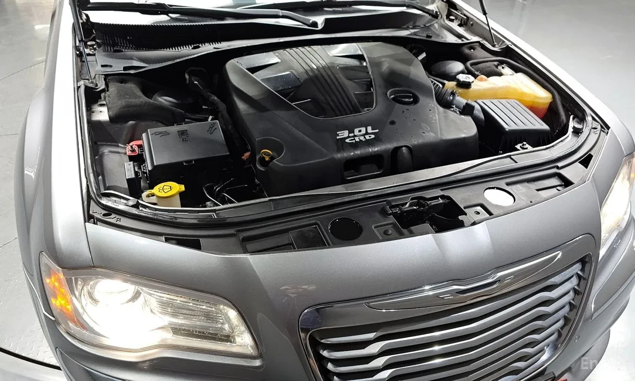 Chrysler 300c 3.0 CRD, снимка 6 - Автомобили и джипове - 56566900