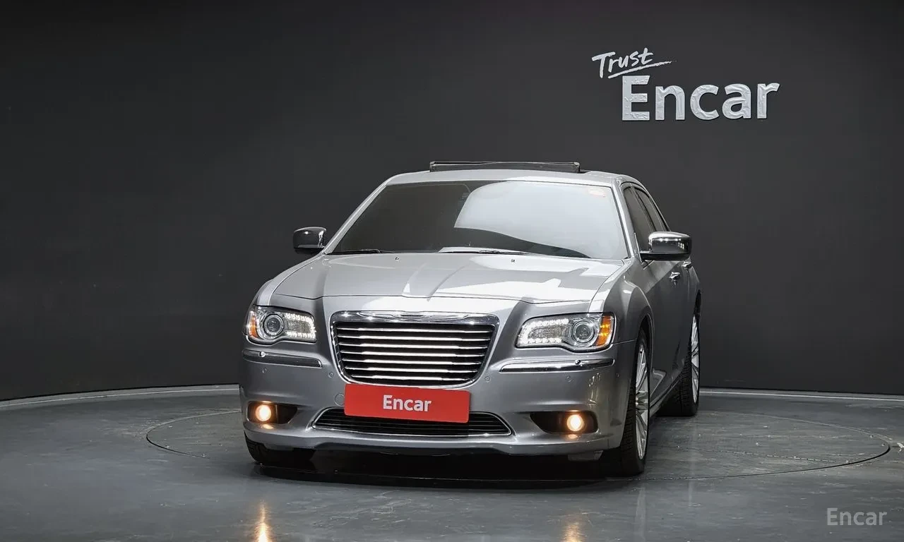 Chrysler 300c 3.0 CRD, снимка 2 - Автомобили и джипове - 56566900