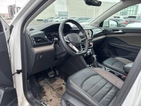 VW Taos * Highline * CARFAX * ПОДГРЕВИ* ОБДУХВАНЕ* ПАНОРАМ, снимка 10